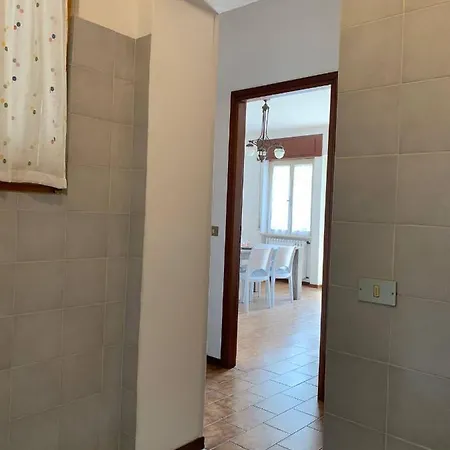Casa Bruna, 3-Room Apartment With Private Garden Torri Del Benaco Exterior photo