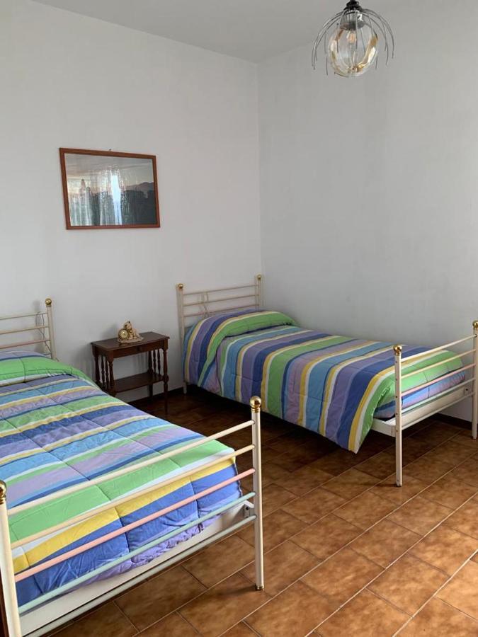 Casa Bruna, 3-room With Private Garden * Torri Del Benaco