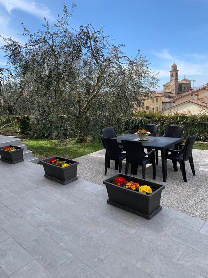Apartment Casa Bruna, 3-room With Private Garden Torri Del Benaco