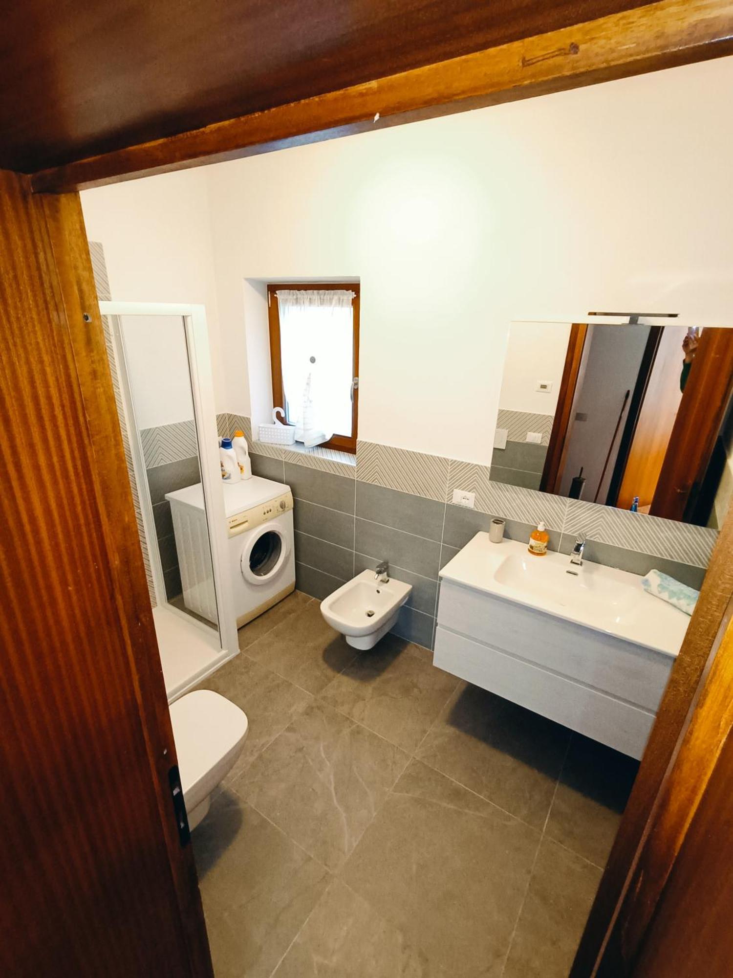 Casa Bruna, 3-room With Private Garden Torri Del Benaco